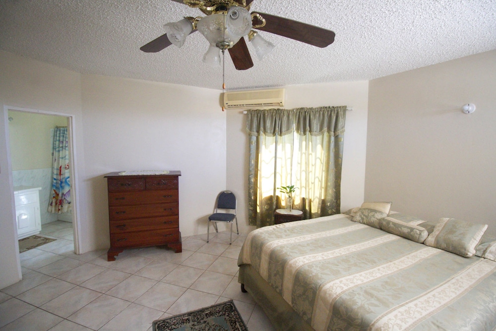 Sea View Chateau 6/25