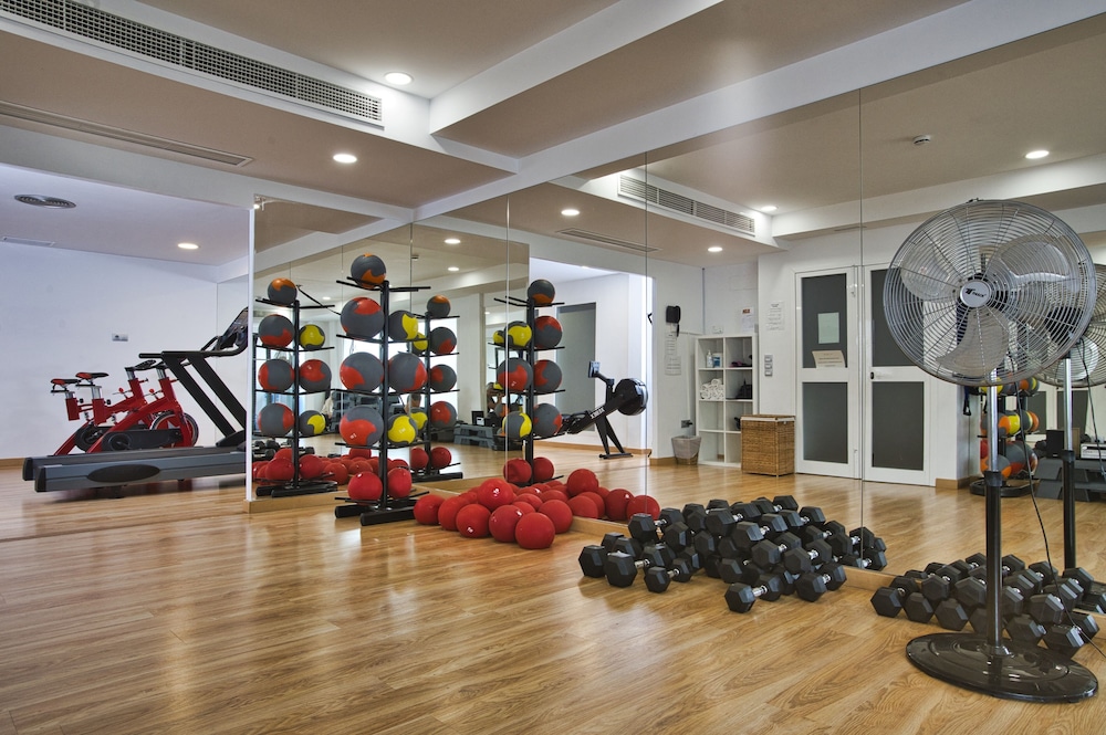 Paloma Blanca Boutique Hotel 30/50