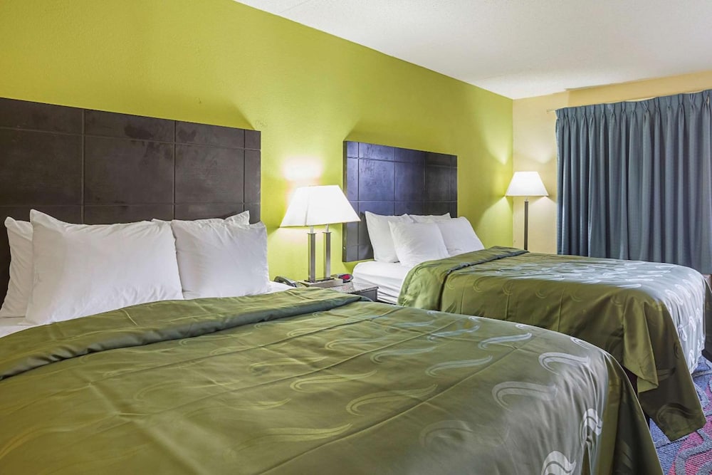 Motel6 Knoxville, TN - East 24/50