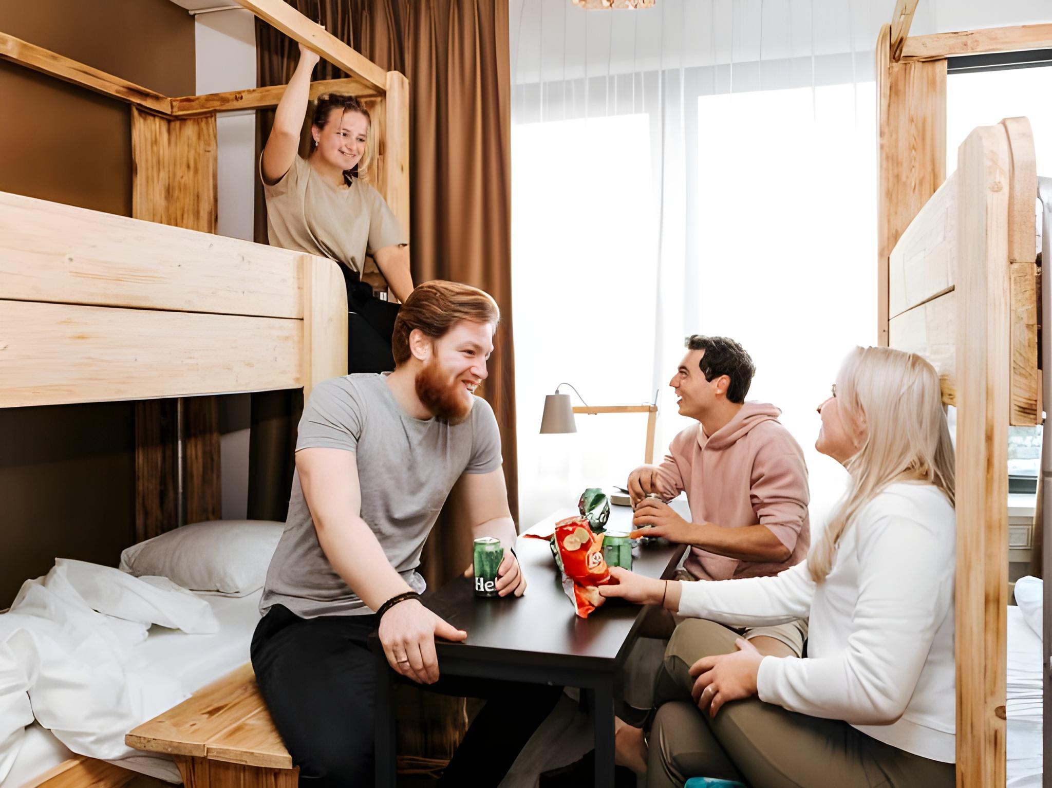 Mixed Dorm, 4 People