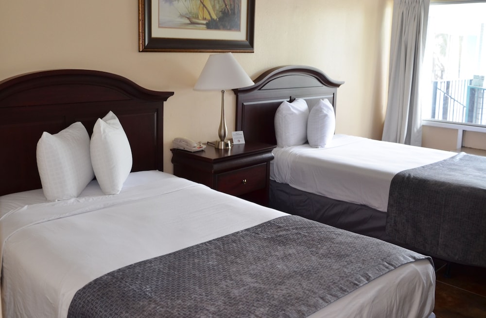 Altamonte Springs Hotel and Suites 8/40