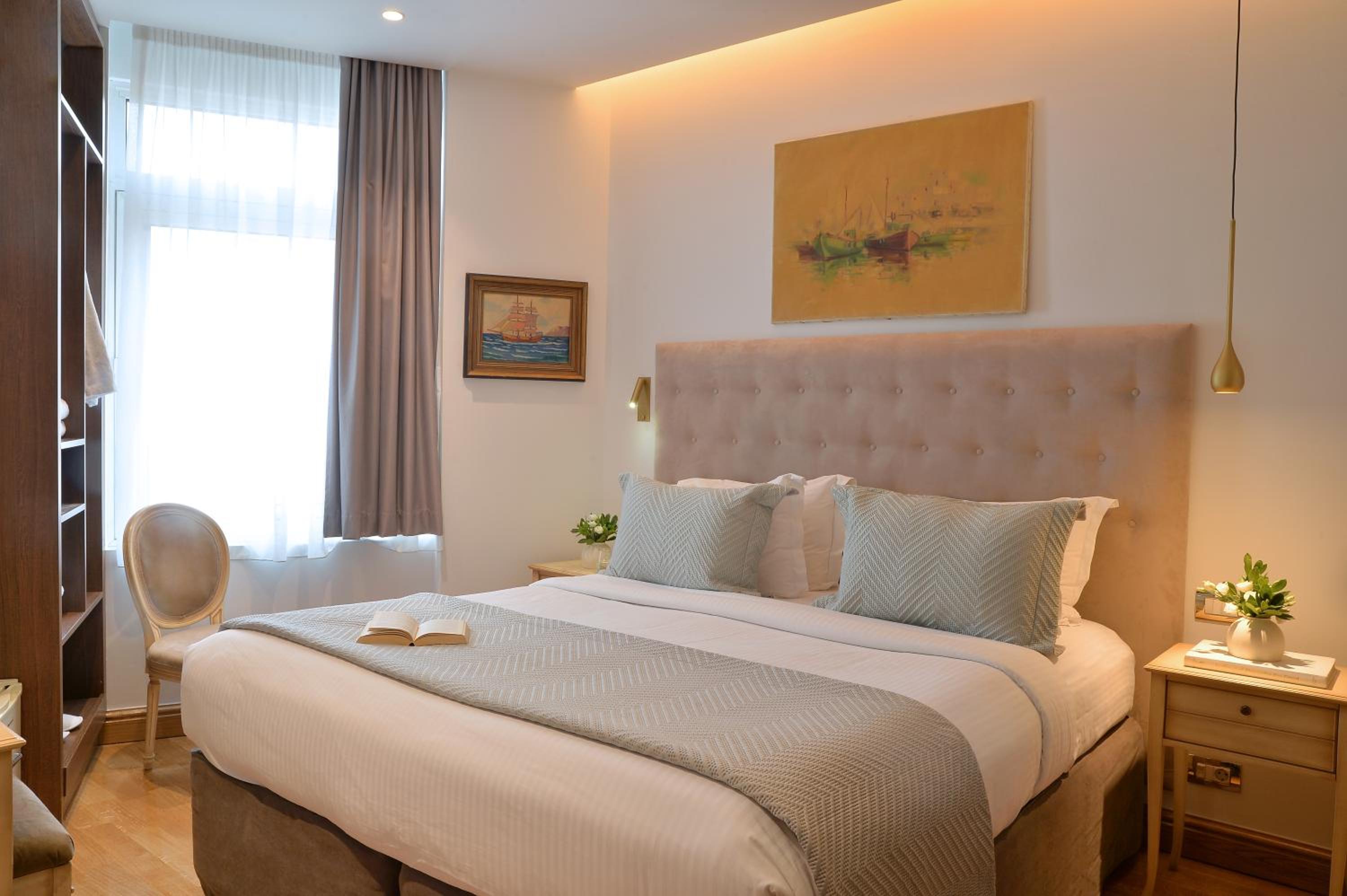 Family, 2 King Beds