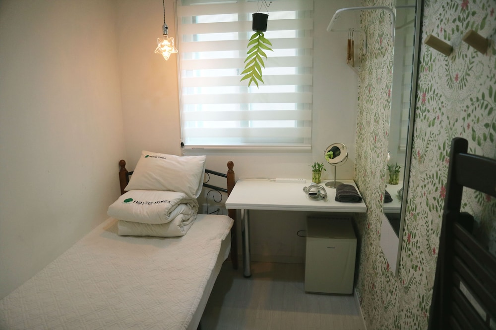 Hostel Korea 35/48