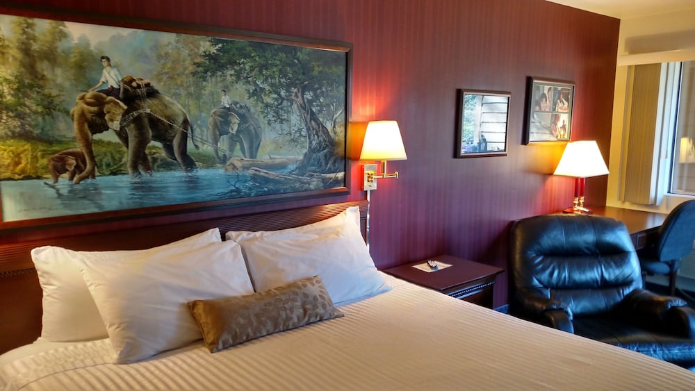 Lewis River Inn 29/57