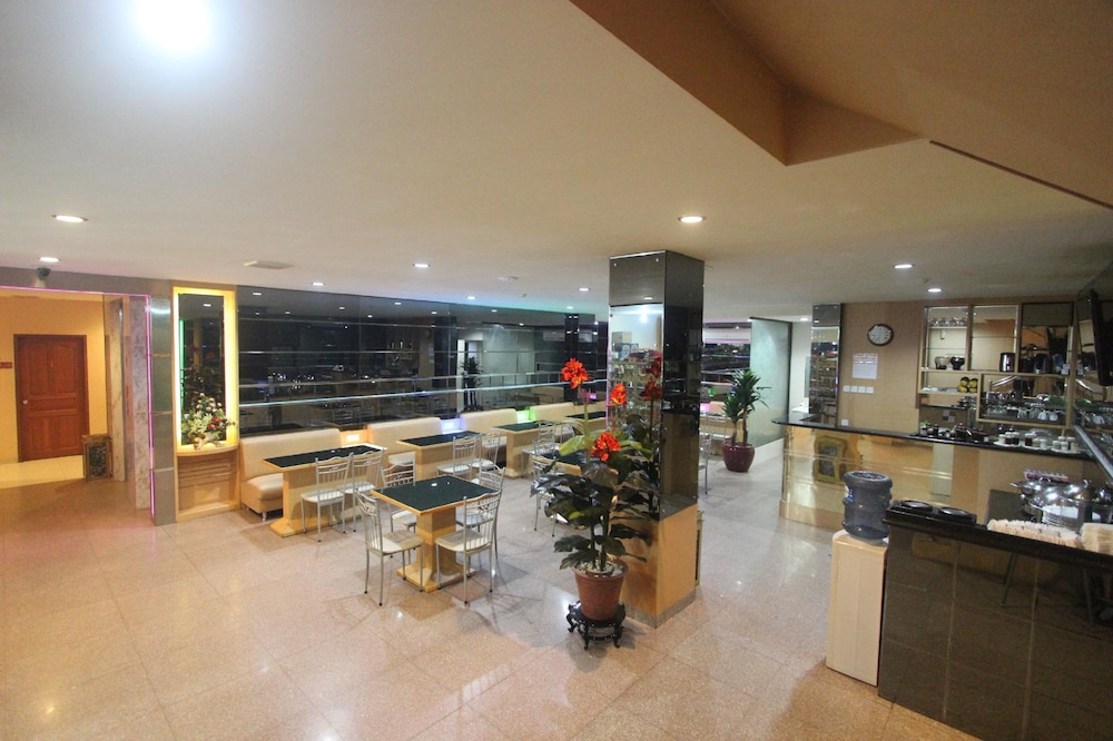 Lovina Inn Penuin 17/22