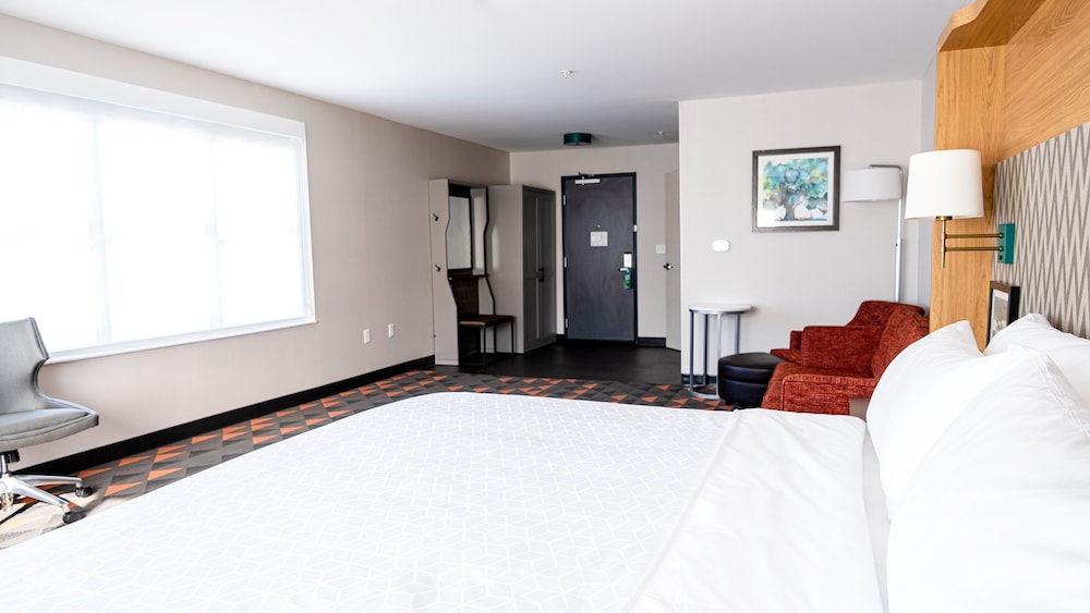 Standard, King Bed