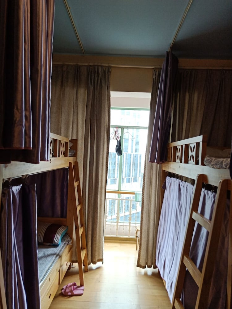 Shu Xu Internet Hostel 6/22