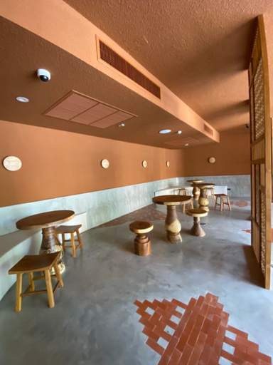 Mai Hotel 8/11
