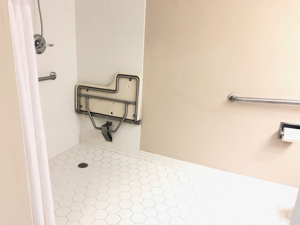 Country Inn & Suites by Radisson Greenville, NC 31/58