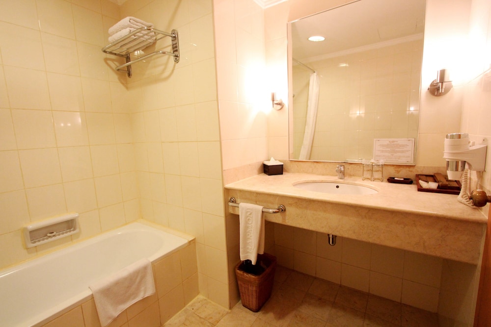 Harmoni Suites Hotel 11/33