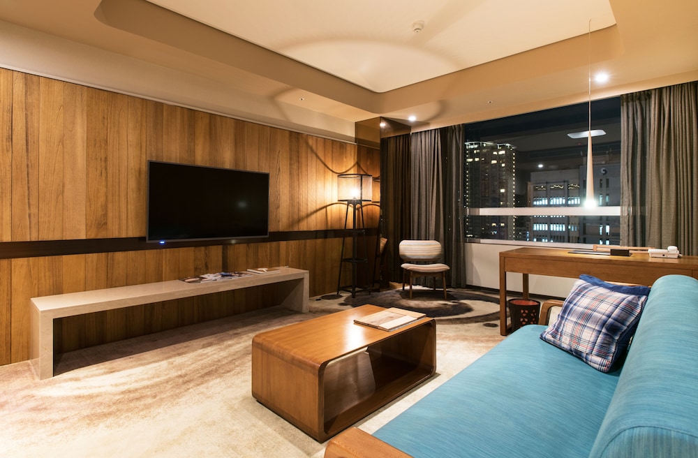 Home Hotel Xin Yi Branch 42/65