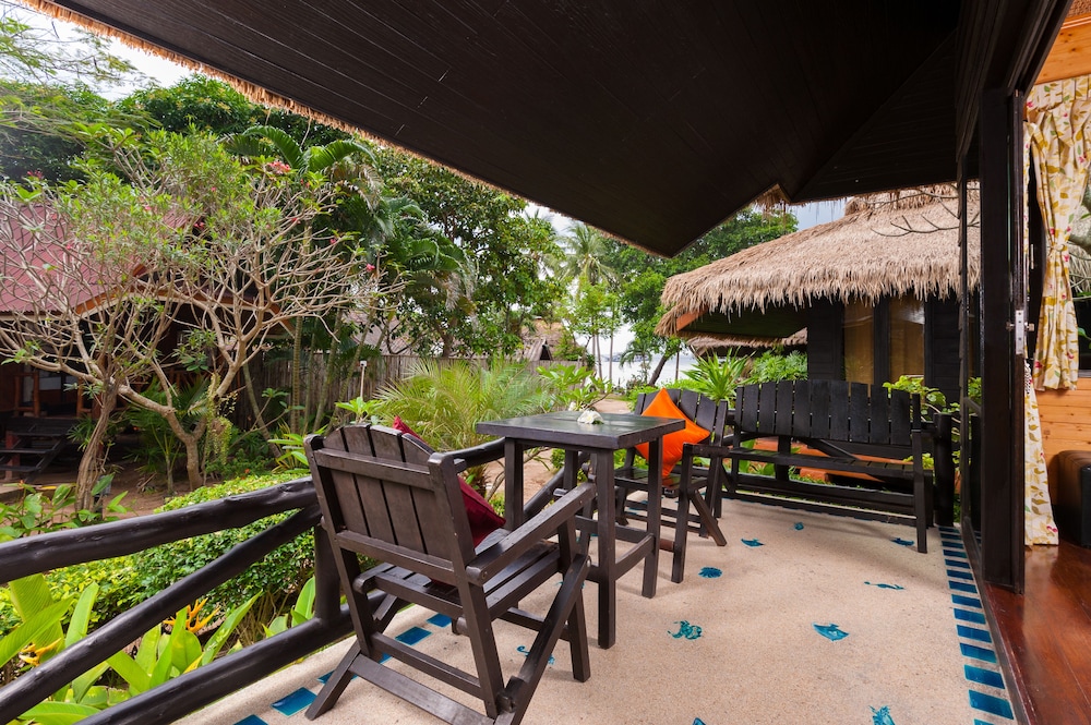 Palm Leaf Resort 33/54