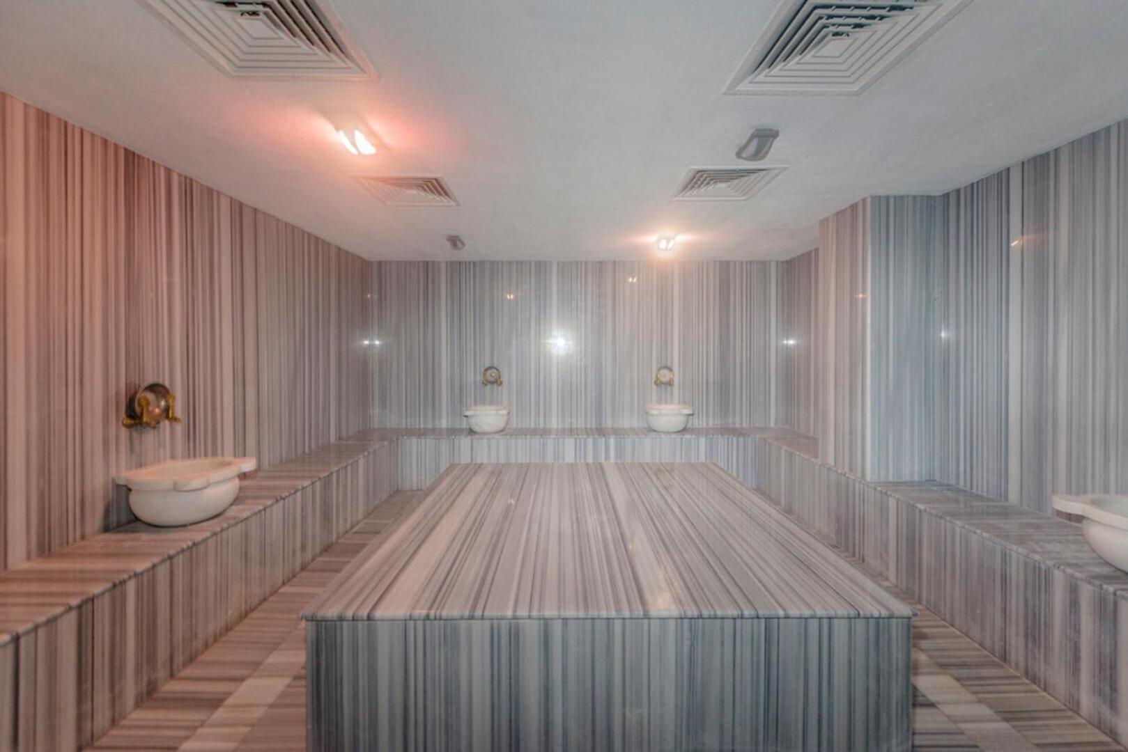 Laren Business Hotel And Spa 40/81