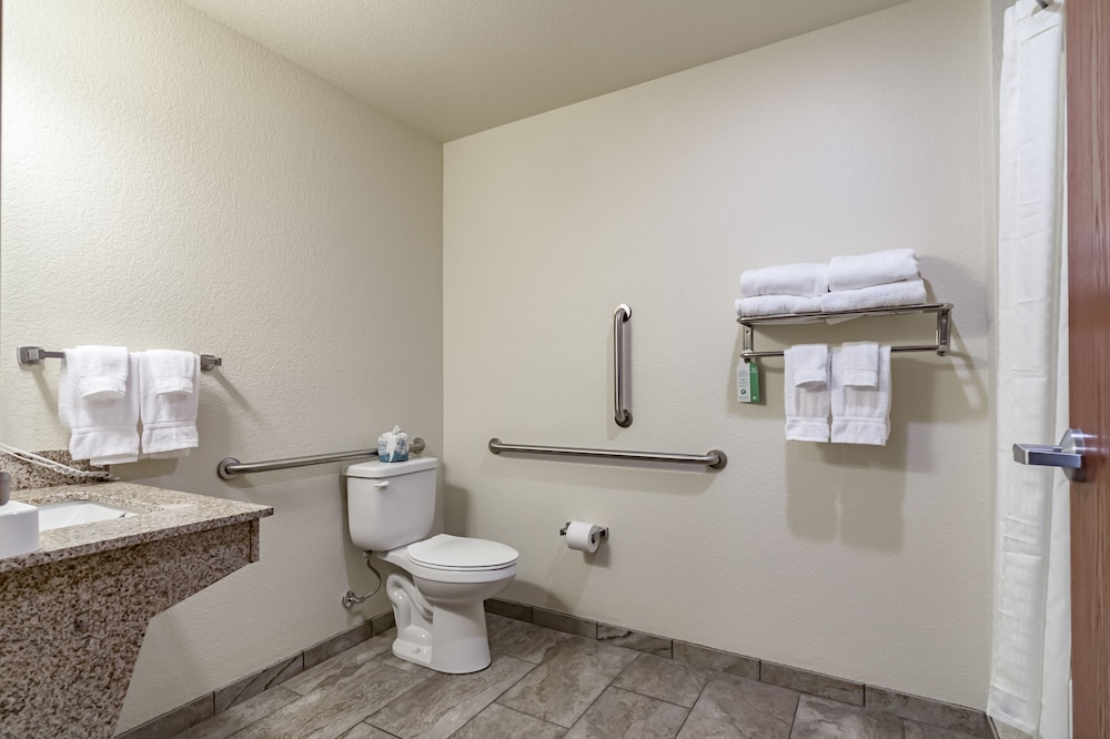 Cobblestone Inn and Suites Lamoni 12/50