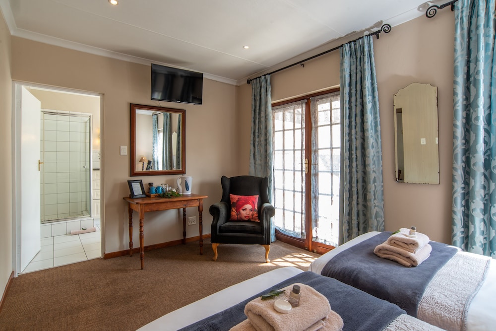 5Th Avenue Gooseberry Guest House 17/50