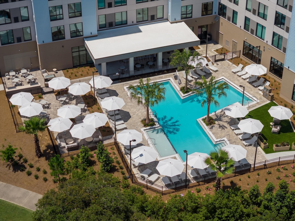 Hyatt House Destin 47/50