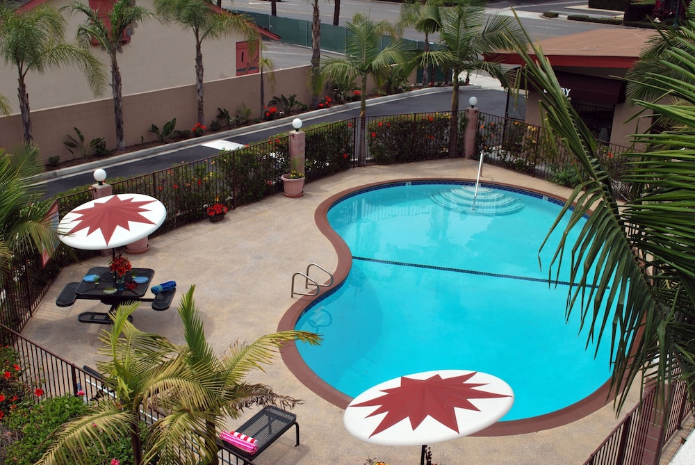 Budget Inn Anaheim 20/24