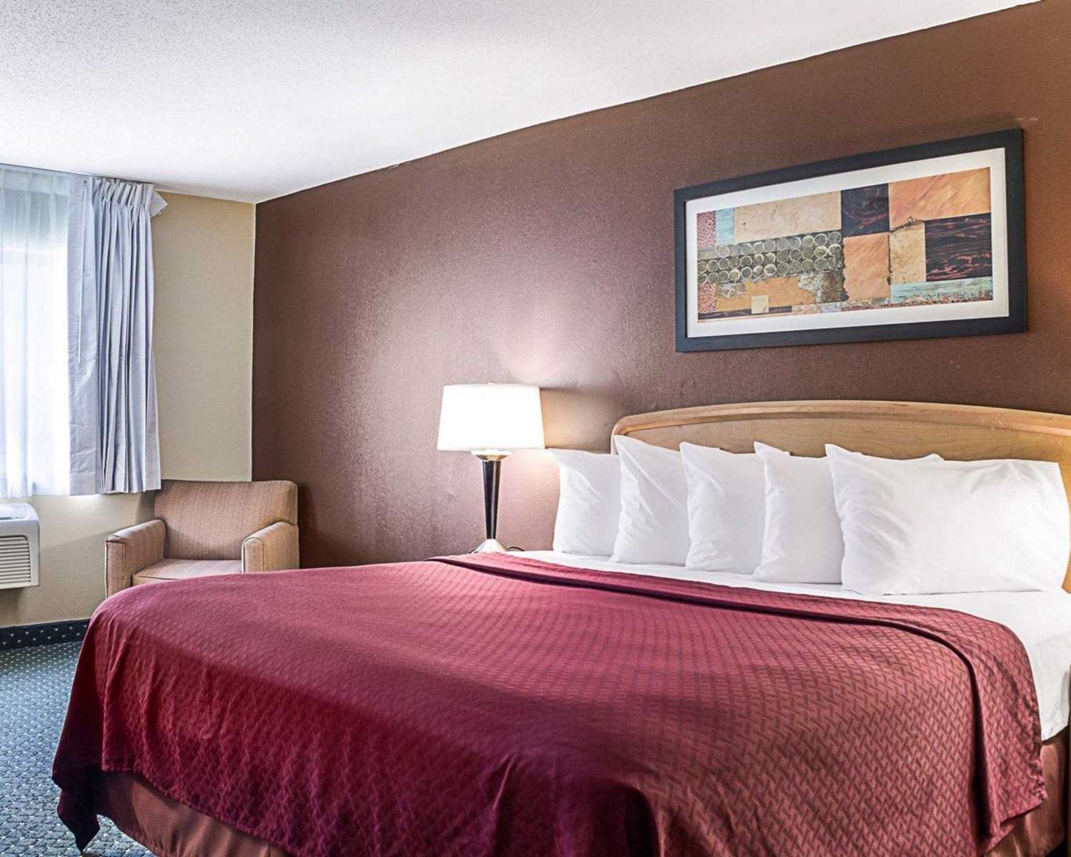 ROOM, KING BED