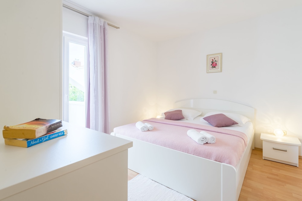 Apartmani Nikolina 13/50