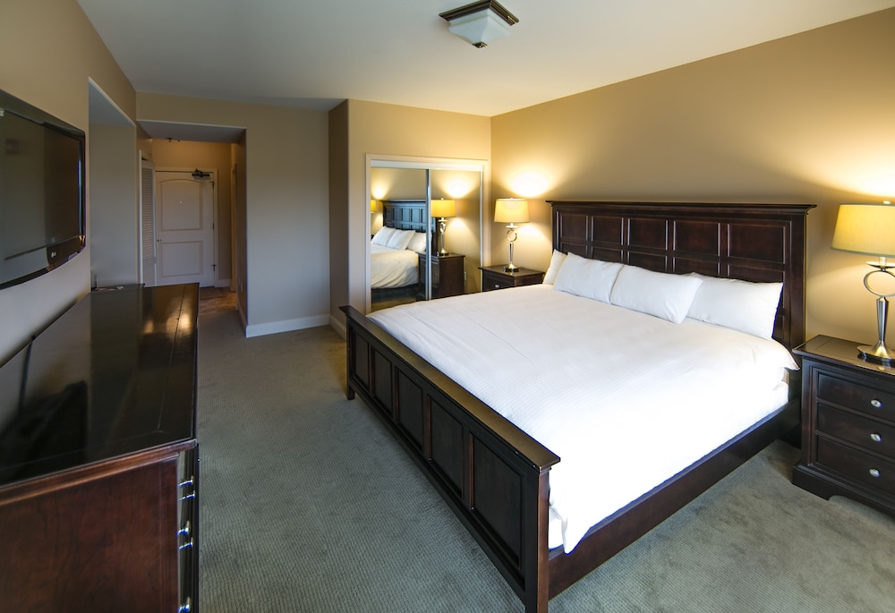 Lodge of Four Seasons Golf Resort Marina Spa 24/66