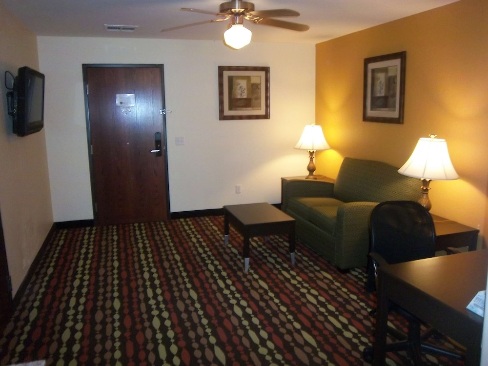 Best Western Greentree Inn & Suites 21/27