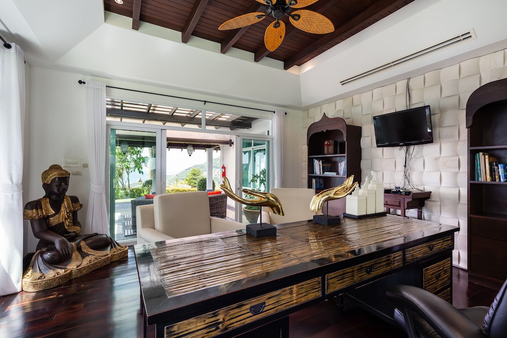 Villa Sawan 25/50