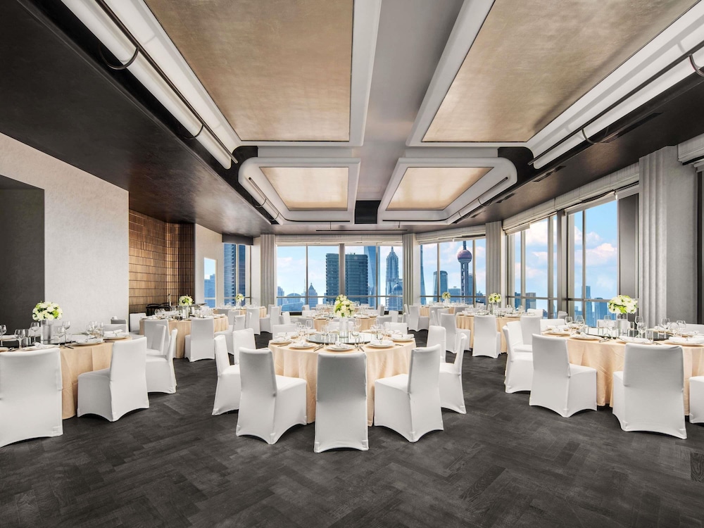Sofitel Shanghai North Bund 51/60