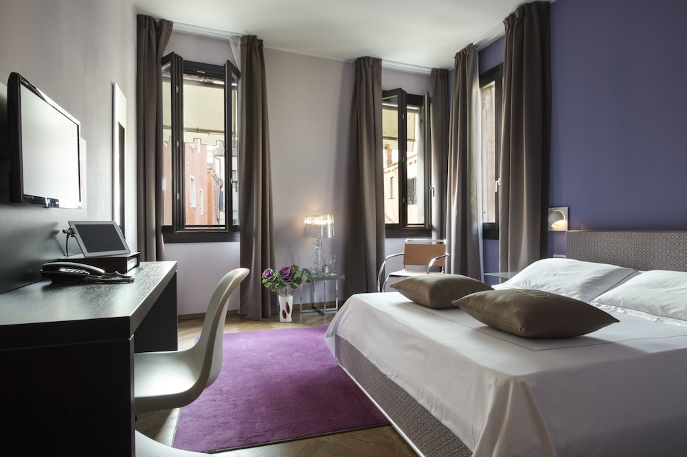 LUXURY, DOUBLE BED, CANAL VIEW