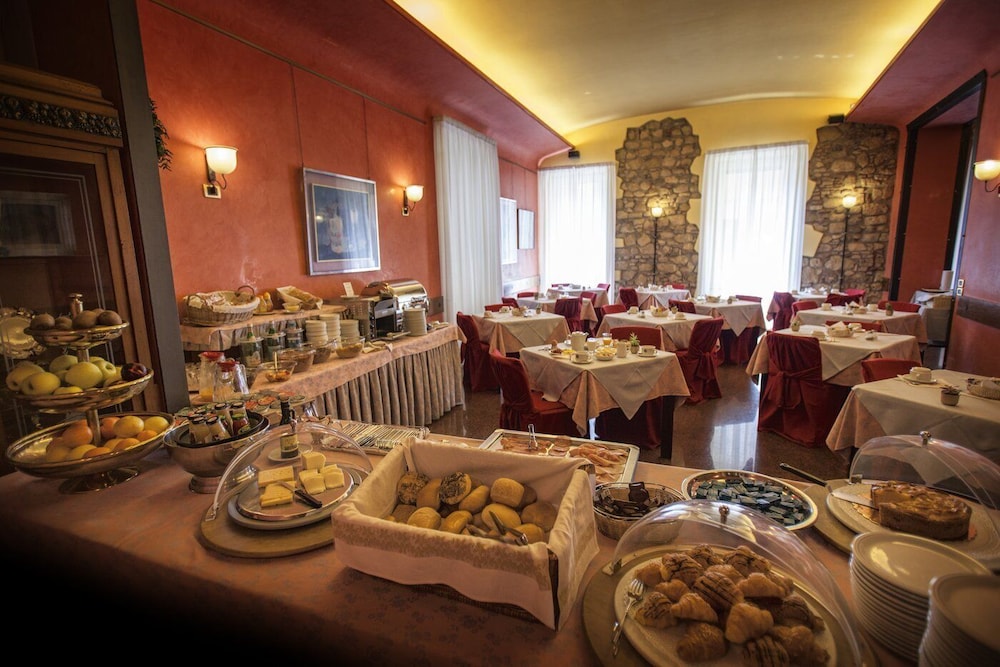 Hotel Colomba D Oro 72/79