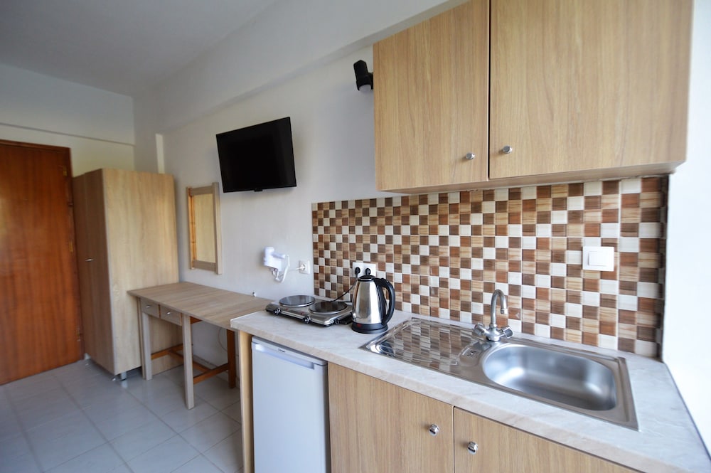 Sotirakis Hotel 44/46