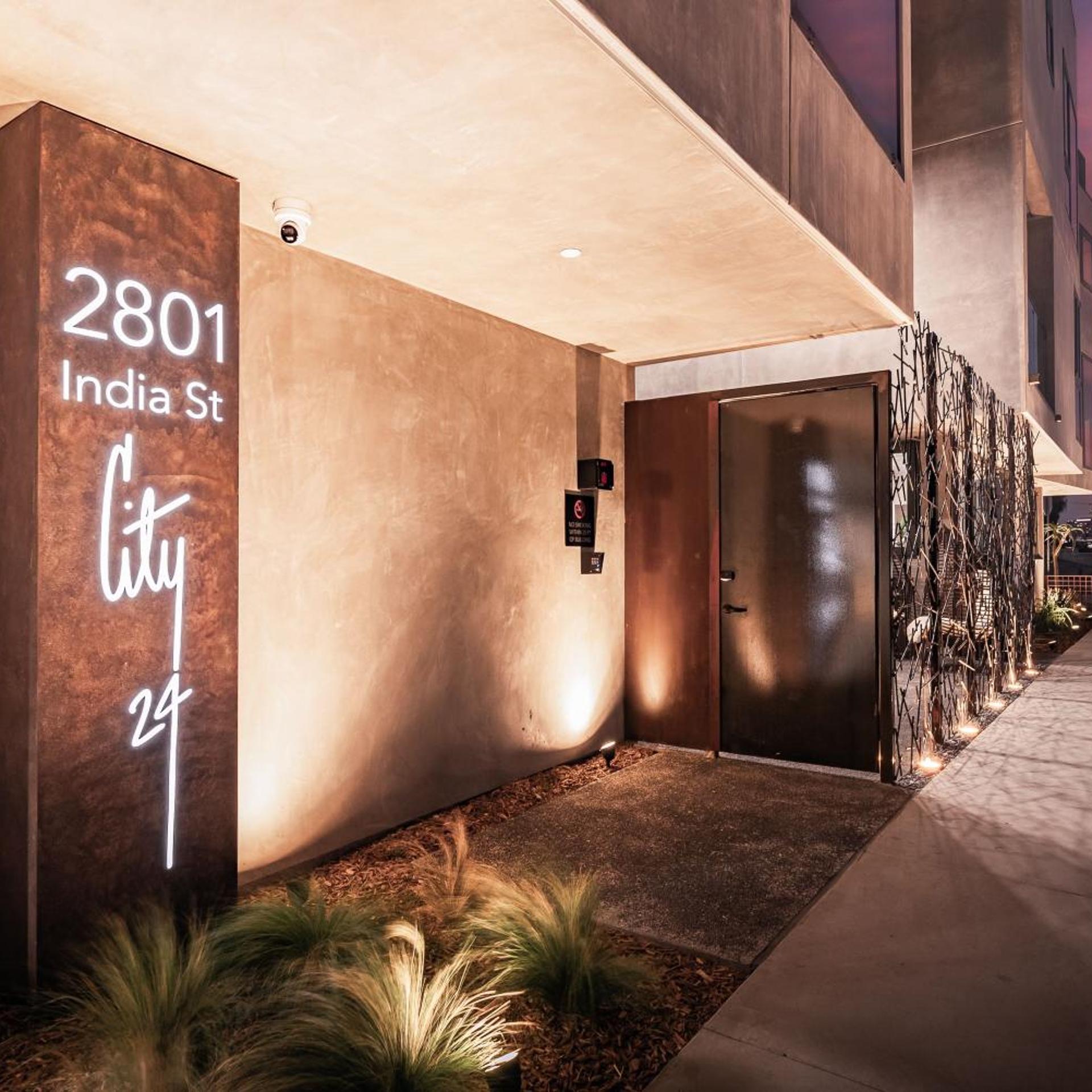 City24 Condo Hotel Little Italy Mission Hills 10/49