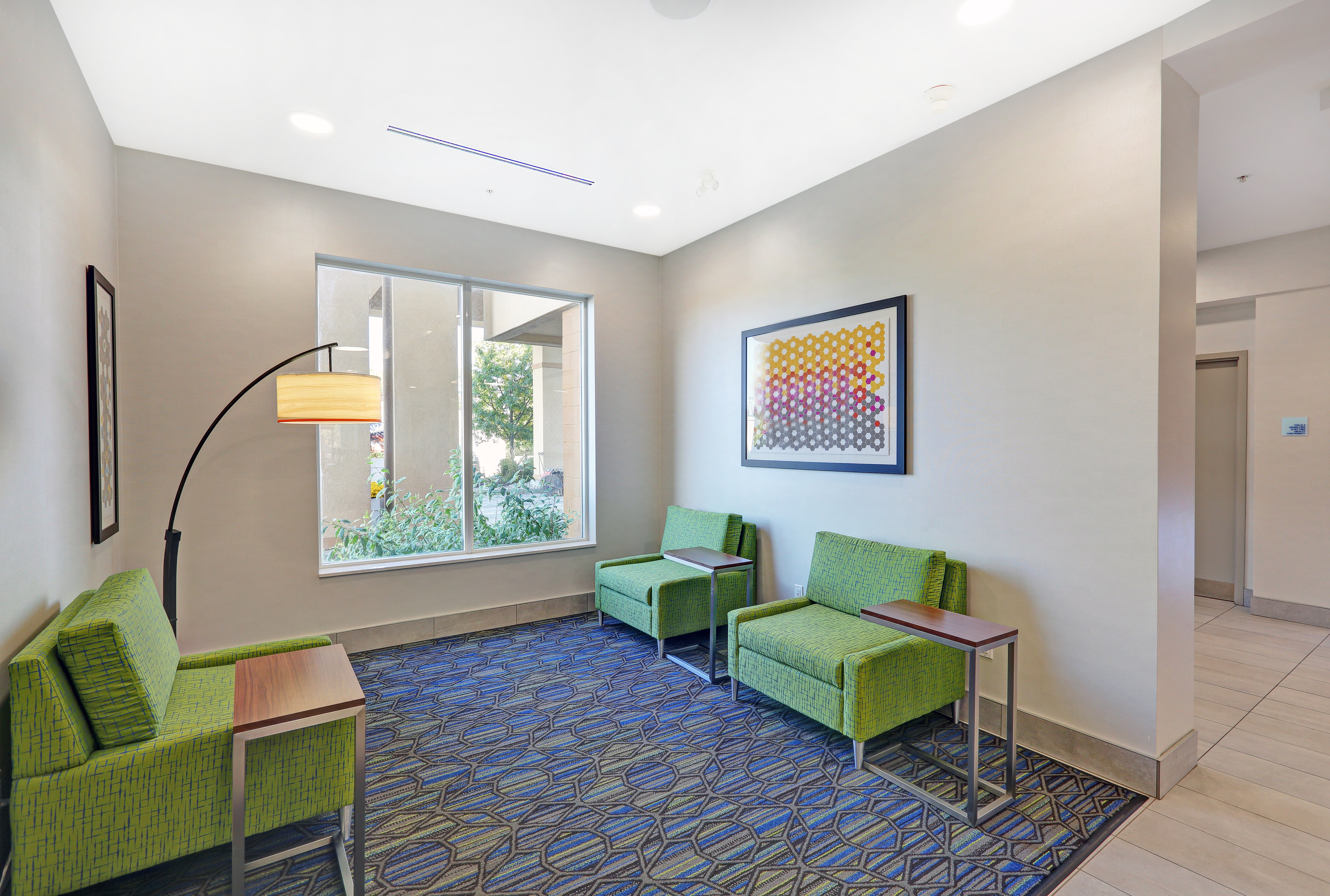 Holiday Inn Express Hotel Suites Woodstock South 40/67