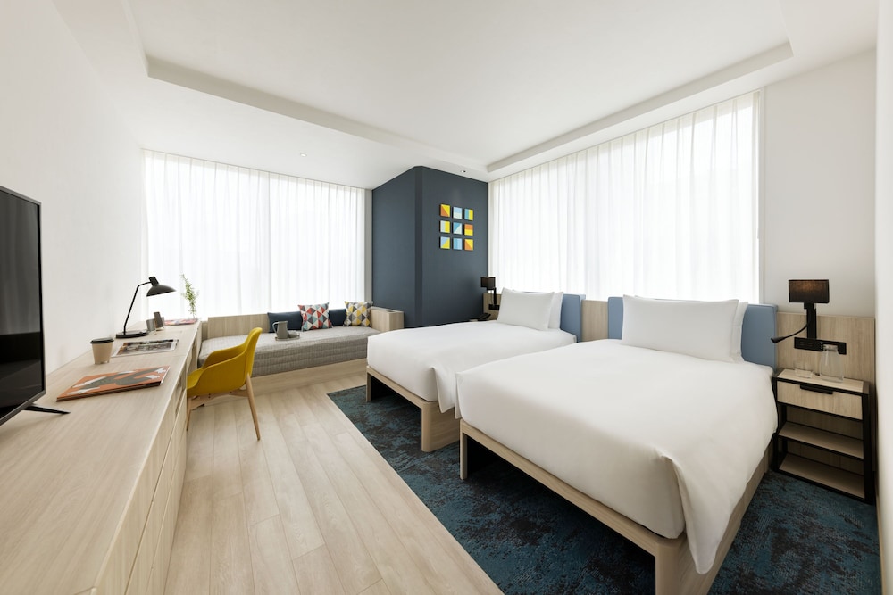 PREMIUM, TWIN BEDS, SOFA