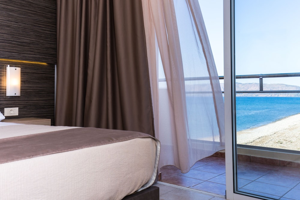 Sunny Bay Hotel 23/67