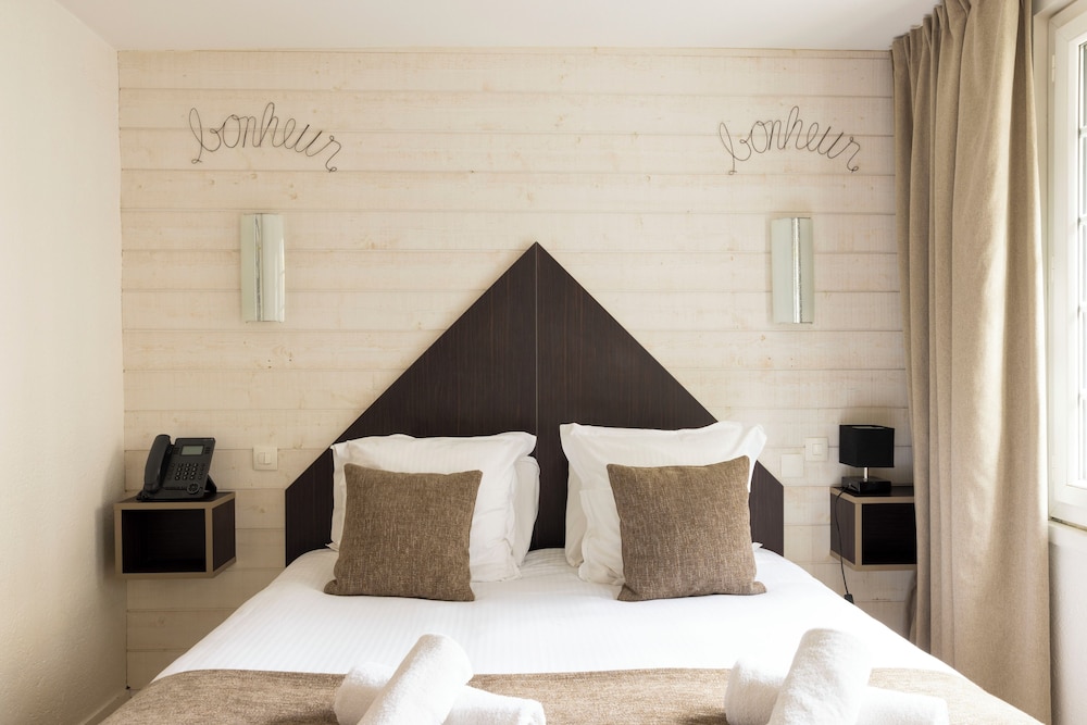 Hotel Du Dauphin Les Loges 21/50