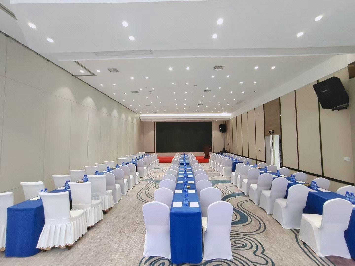 Chonpines Hotel Jingzhou Ancient City Dongmen 72/73
