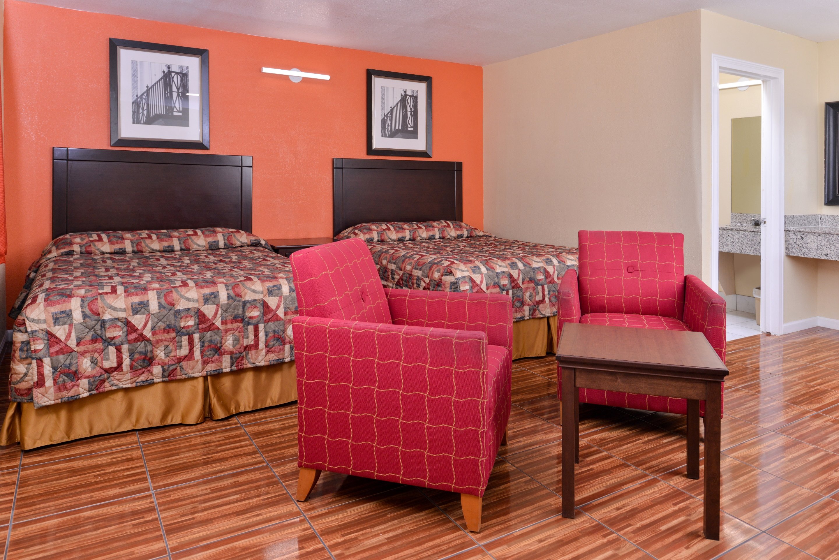 Scottish Inns & Suites 37/46