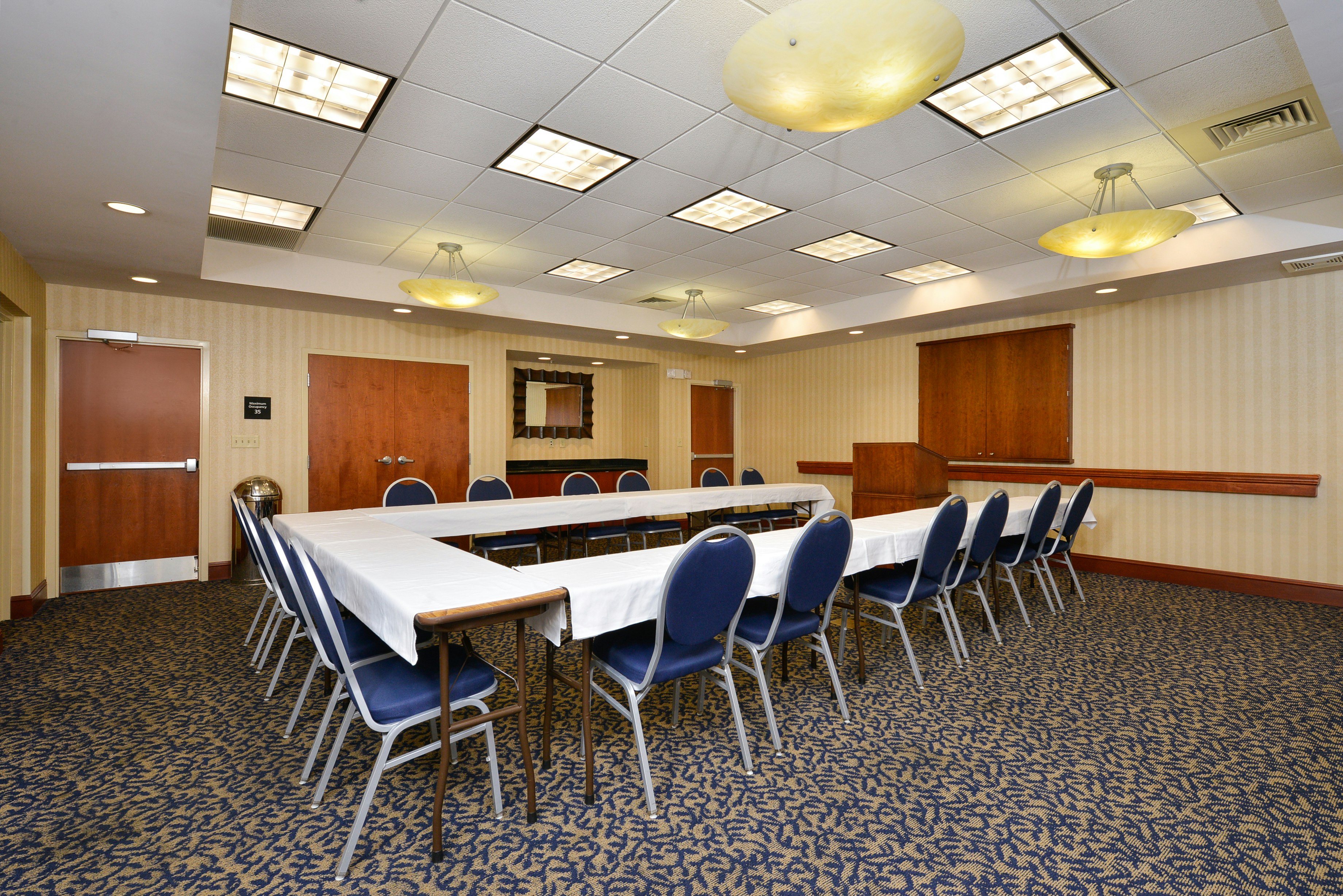 Hampton Inn Farmville 71/79