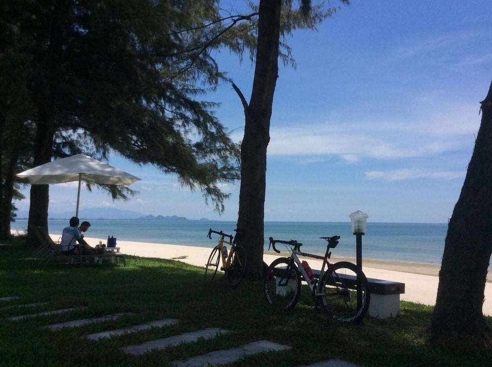 Greenseaviewresort Bangsaphan 36/50