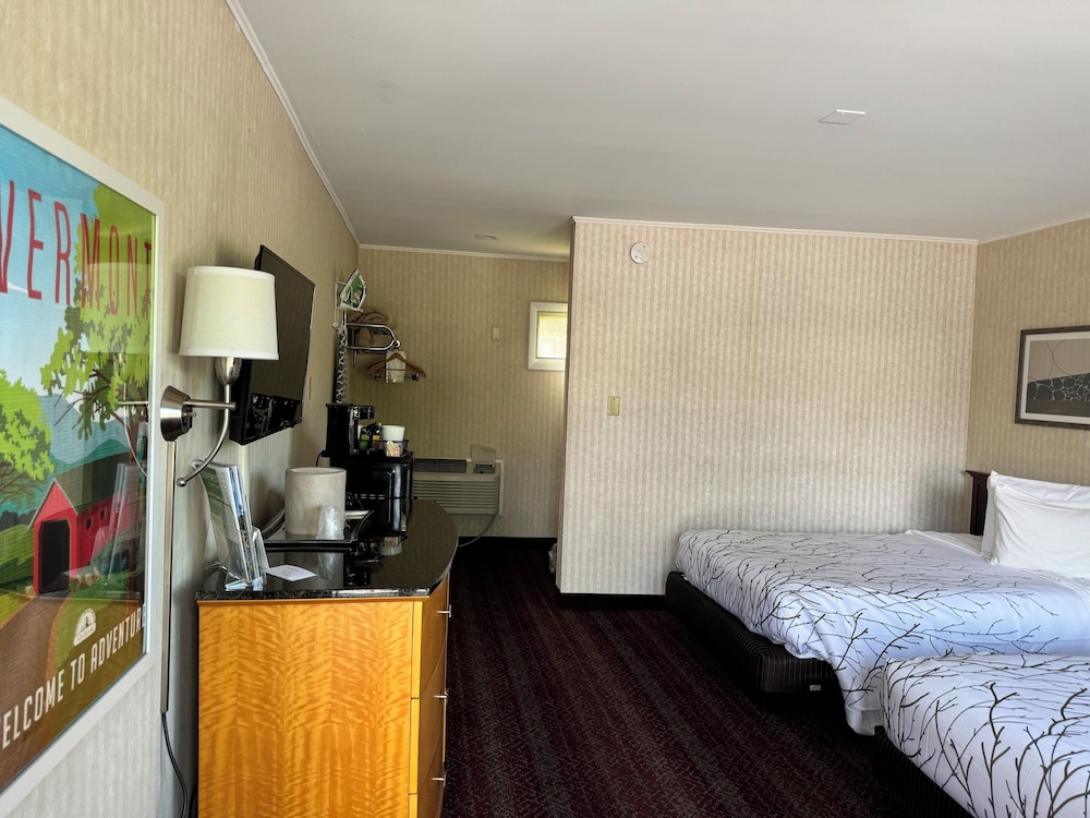 Black Mountain Inn 20/63