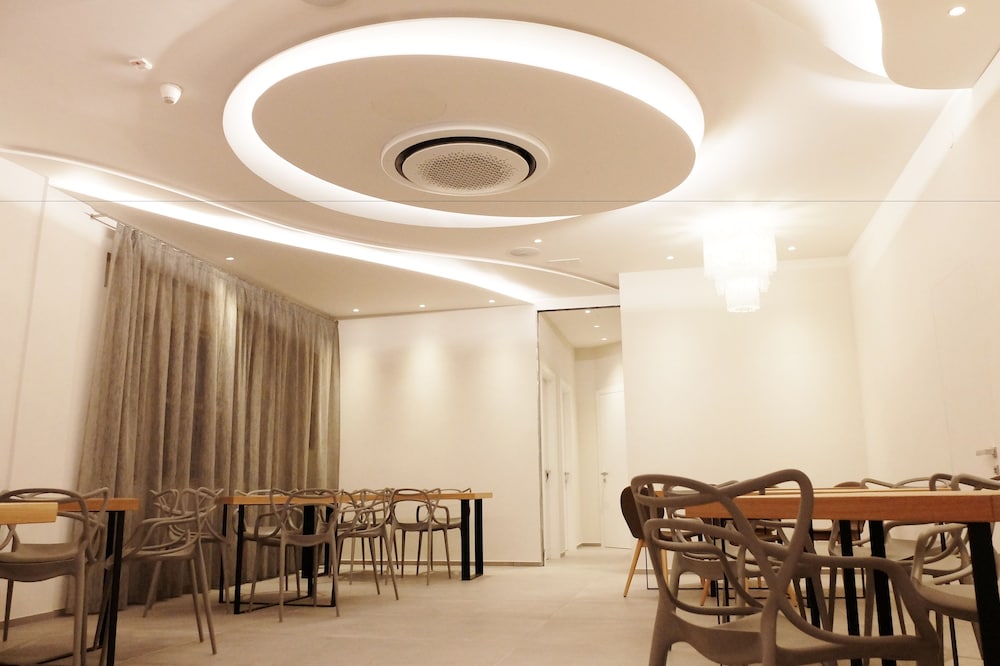 Hotel Aurea 55/66