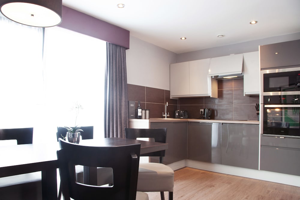 Epic Aparthotel Duke Street 4/50