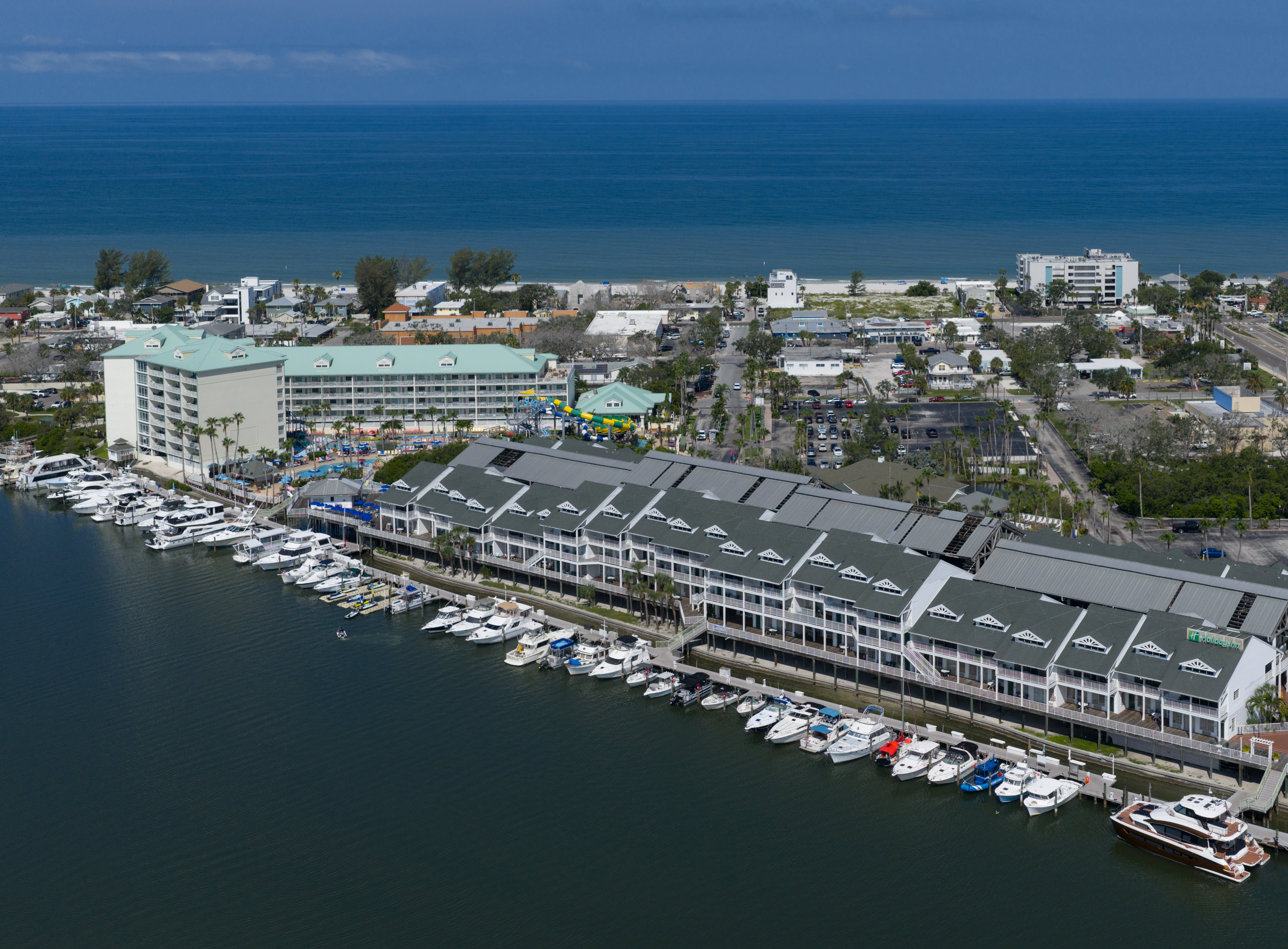 Holiday Inn & Suites Clearwater Beach S-harbourside 6/130