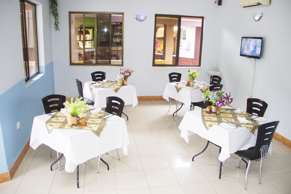 Arusha Giraffe Lodge 29/50