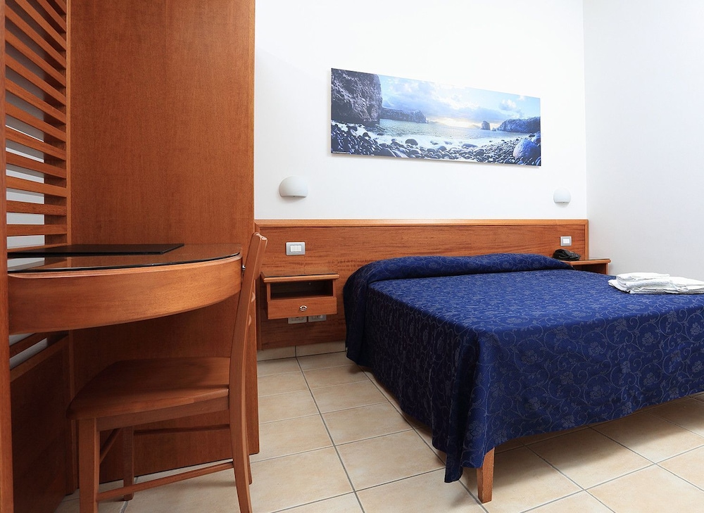NETTUNO RESORT 10/41