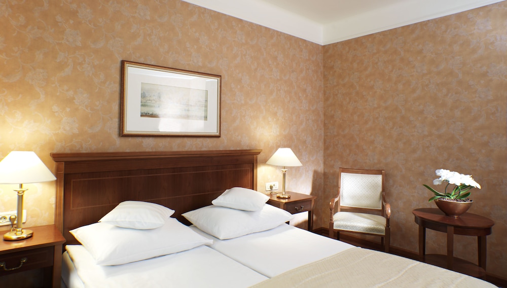 GRAND HOTEL TOPLICE 18/78