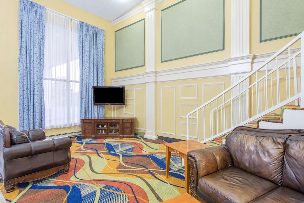 Days Inn By Wyndham Roanoke Near I-81 38/47