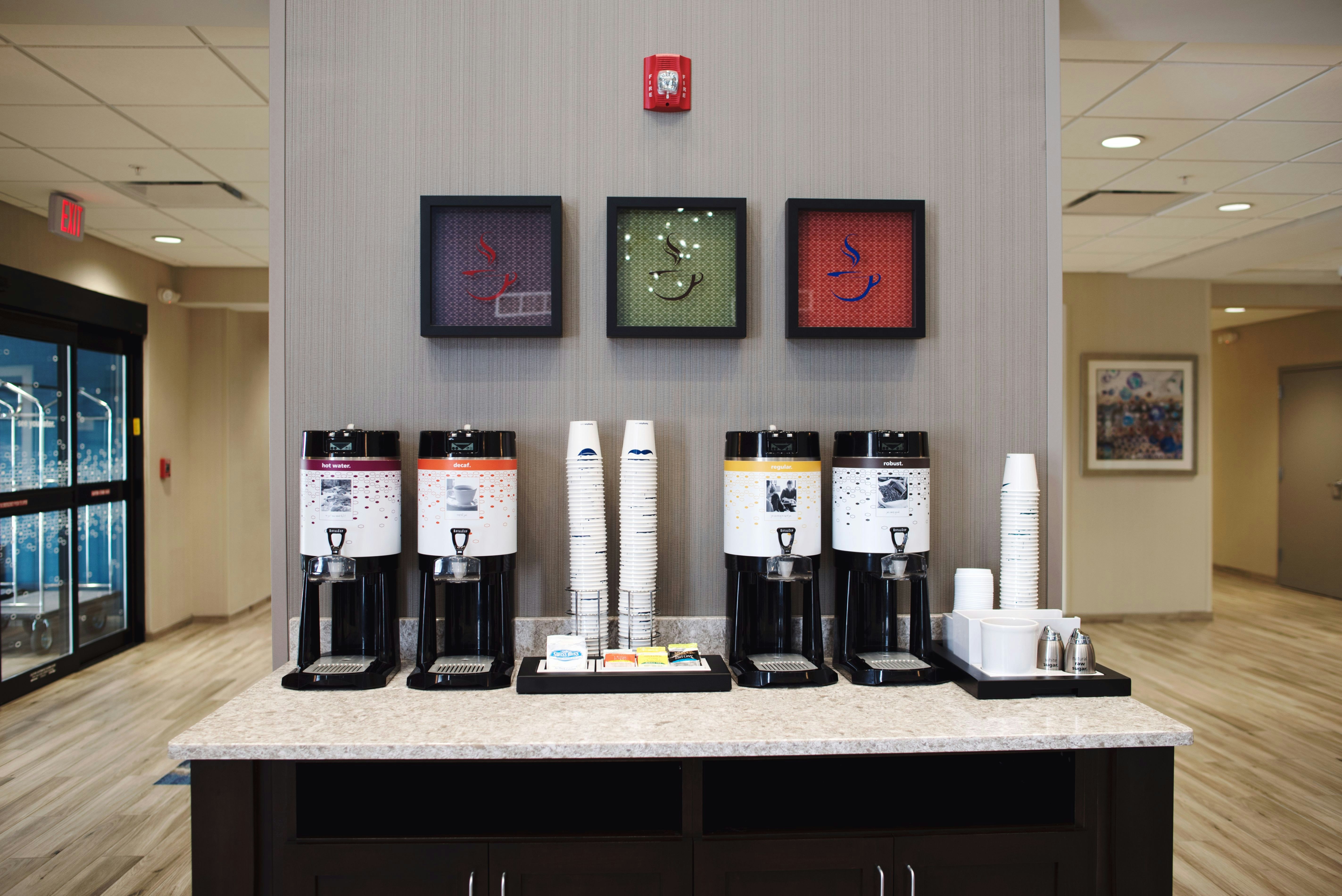 Hampton Inn Des Moines Urbandale 30/44
