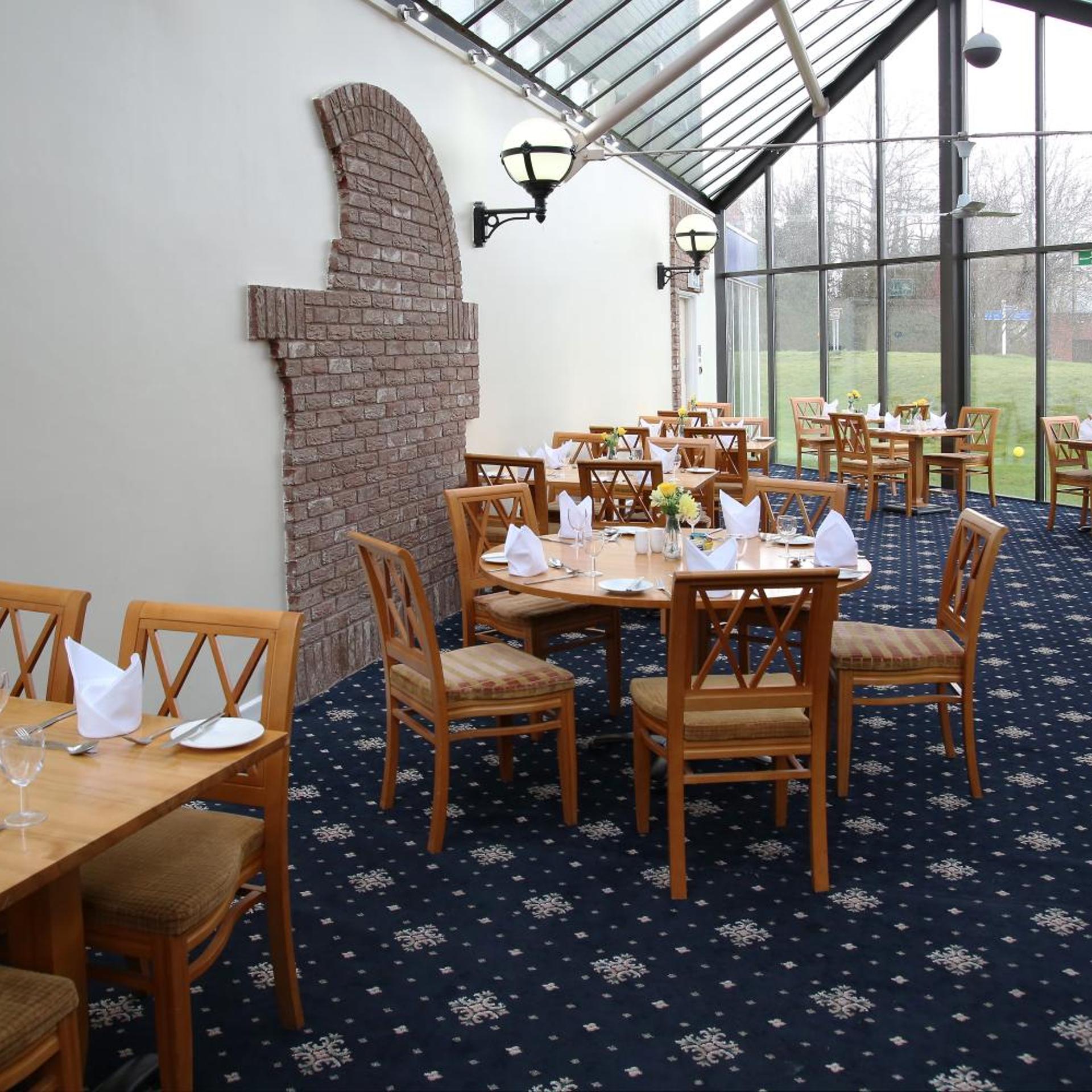 Hermitage Park Hotel 32/42