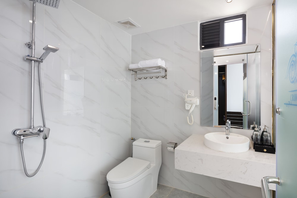 Crown Hotel Nha Trang 33/36